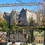 Casa Dos Capinha 卡尔达斯达·赖尼亚